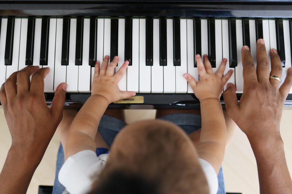 Comment apprendre le piano à l'âge adulte ?